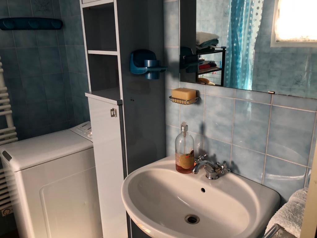 Maison/Gîte familial dans le Jura à 200m du lac avec piscine privée Marigny  Extérieur photo